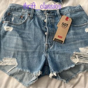 Levi’s 501 denim shorts size 29